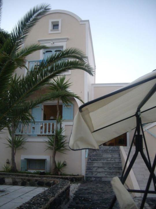 Außenansicht Hotel Strogili