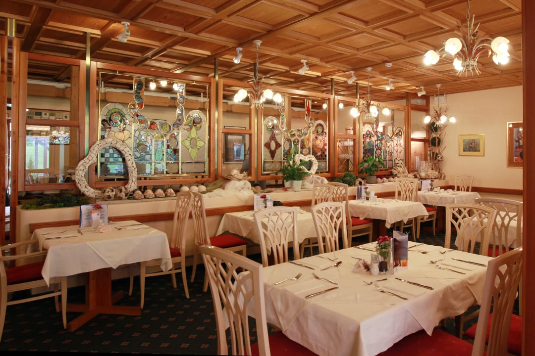 Speisesaal OptimaMed Gesundheitsresort Weißbriach