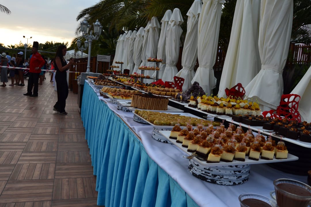 Galadinner Quattro Beach Spa & Resort