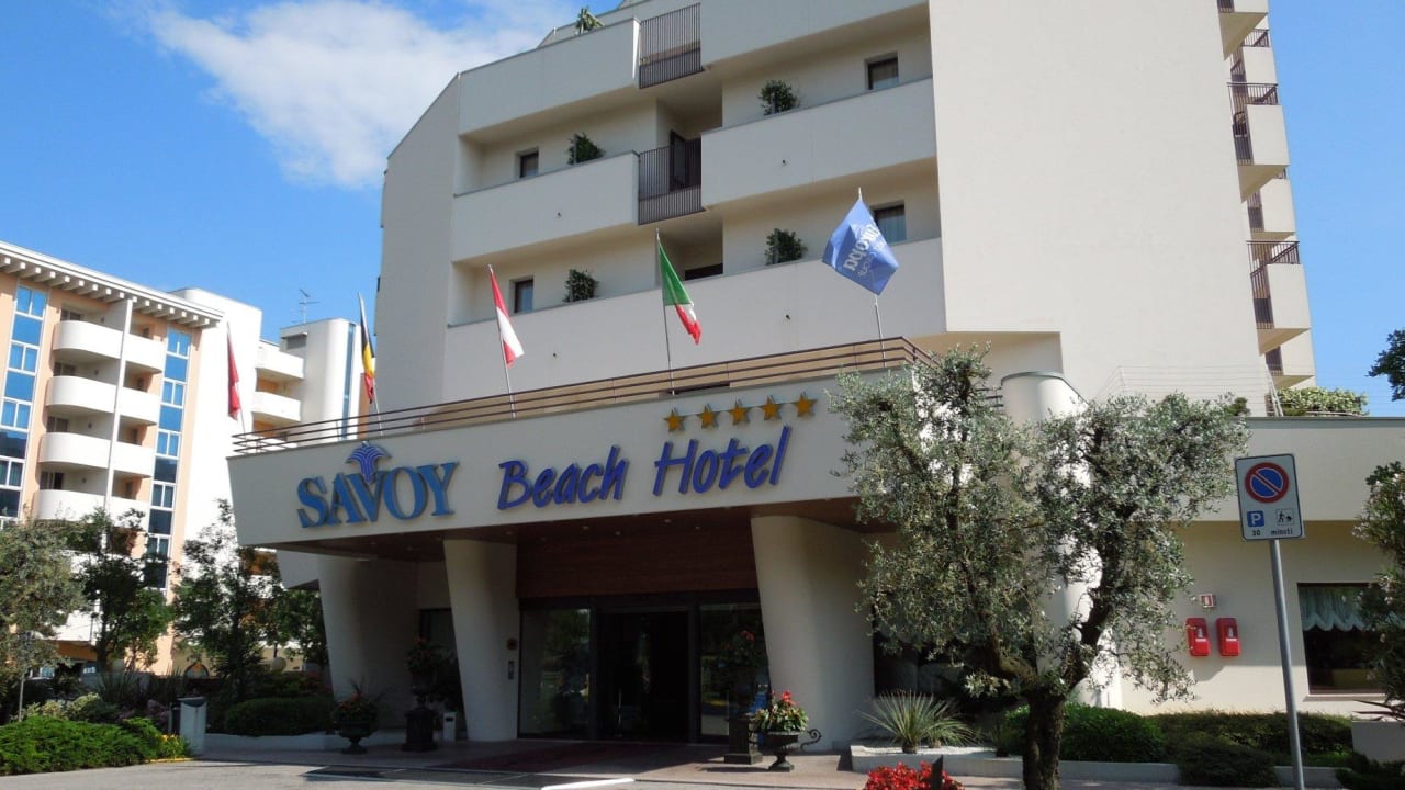 Haupteingang Savoy Beach Hotel & Thermal Spa
