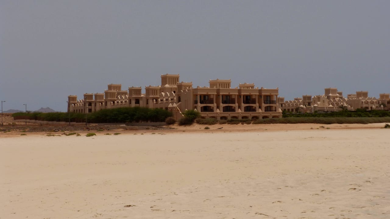 Block 1 vom Strand aus gesehen Hotel Riu Touareg