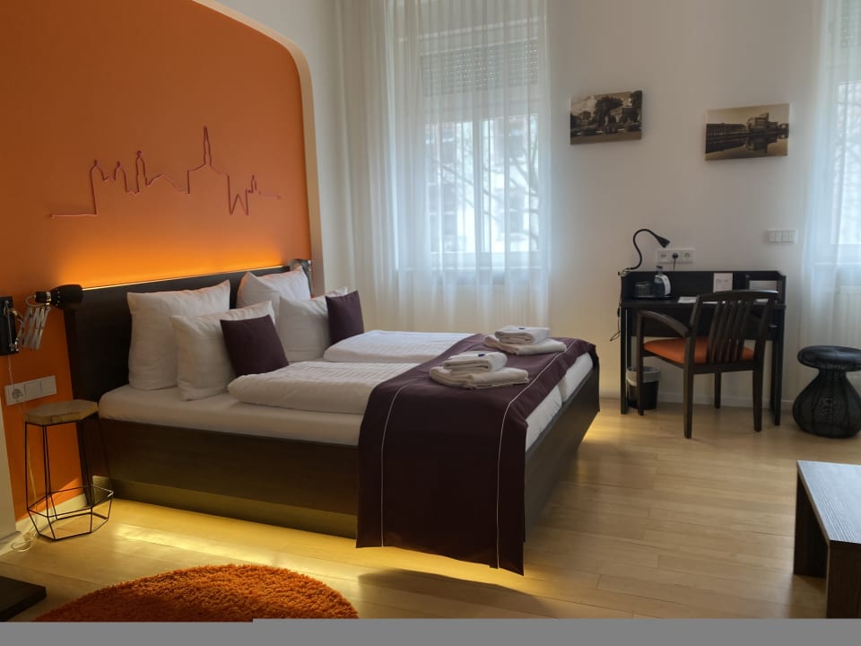 Zimmer sevenDays Hotel Karlsruhe