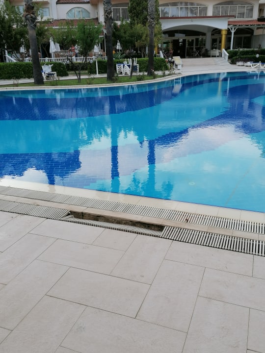 Pool Larissa Sultan's Beach