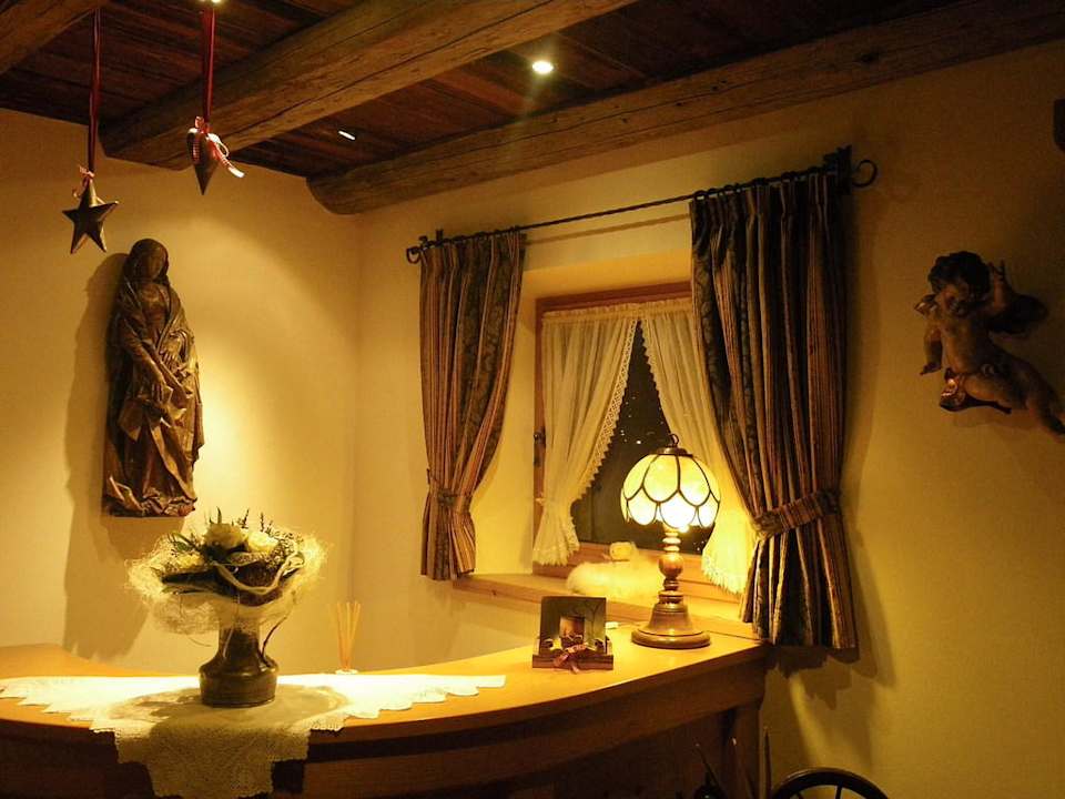 Eingang Mountain Chalet Pra Ronch