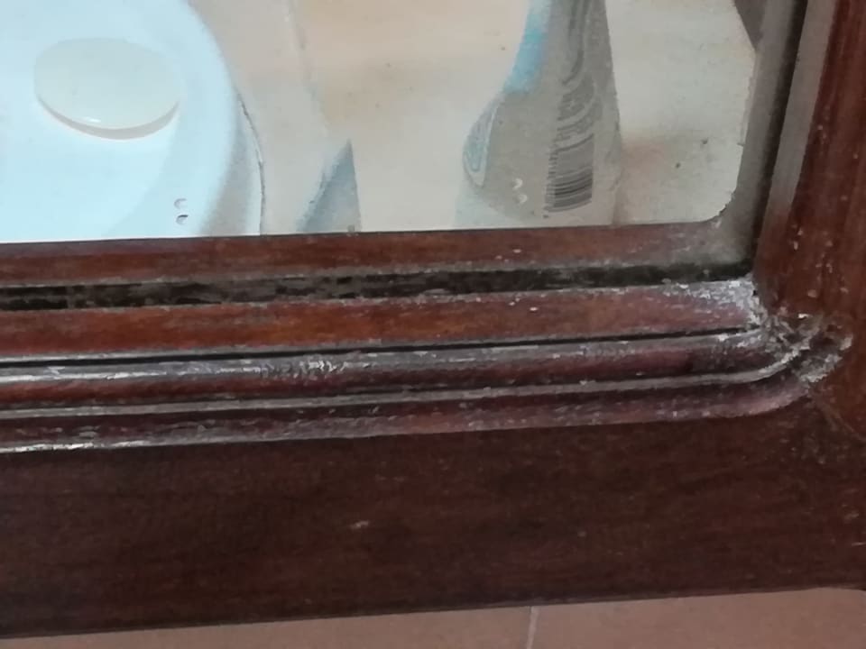 Zimmer Travellers Beach Hotel & Club