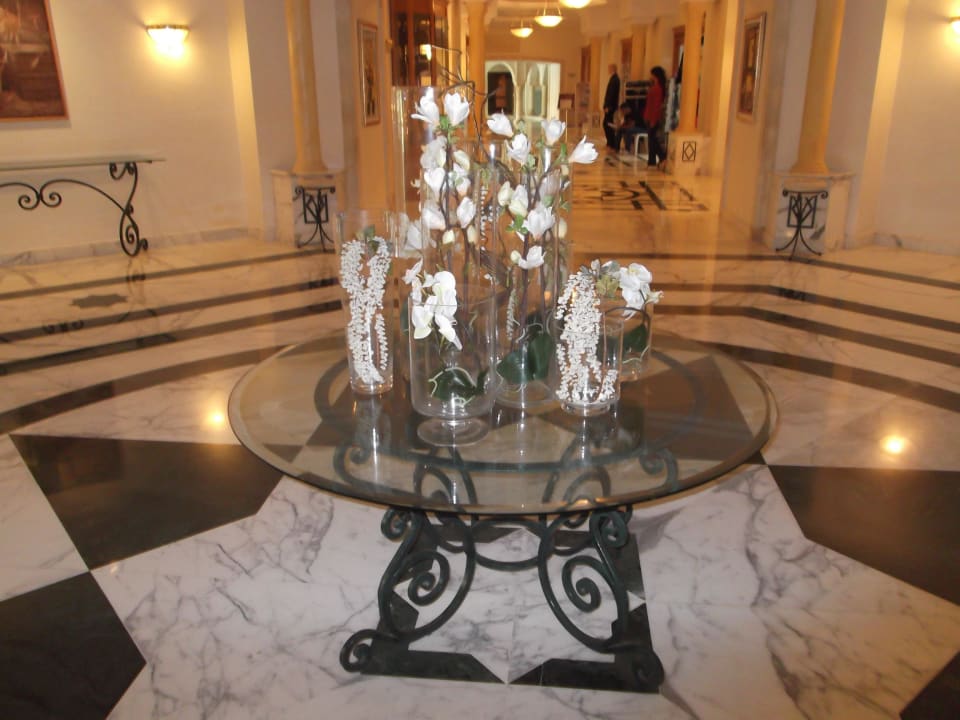 Ein schönes Tischchen Oceana Hotel & Spa