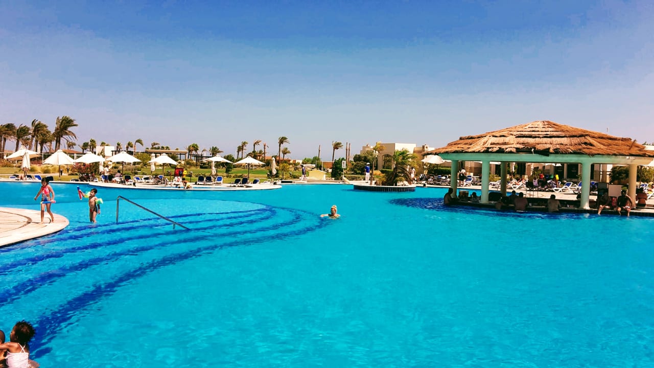 Pool Mövenpick Waterpark Resort & Spa Soma Bay