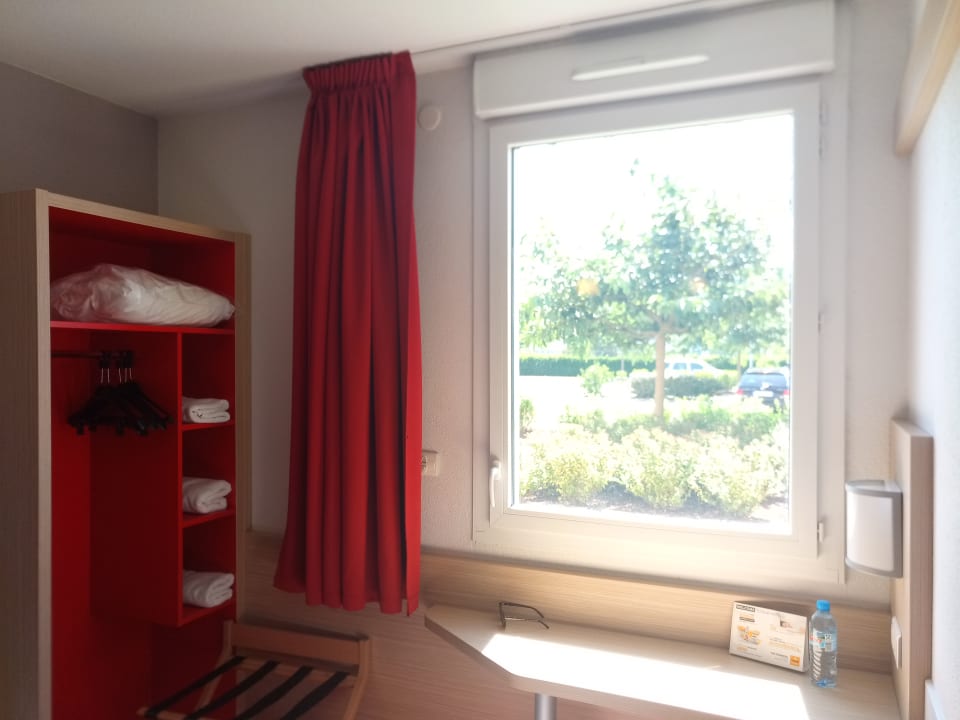 Zimmer Premiere Classe Lyon Est - Saint Quentin Fallavier - Aéroport