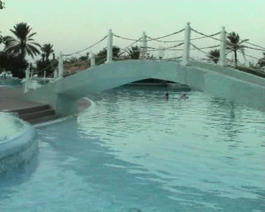 Brücke über den Pool Mahdia Beach & Aquapark
