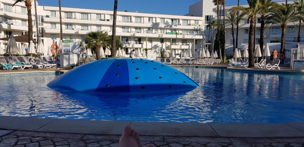 Pool Protur Vista Badia Aparthotel