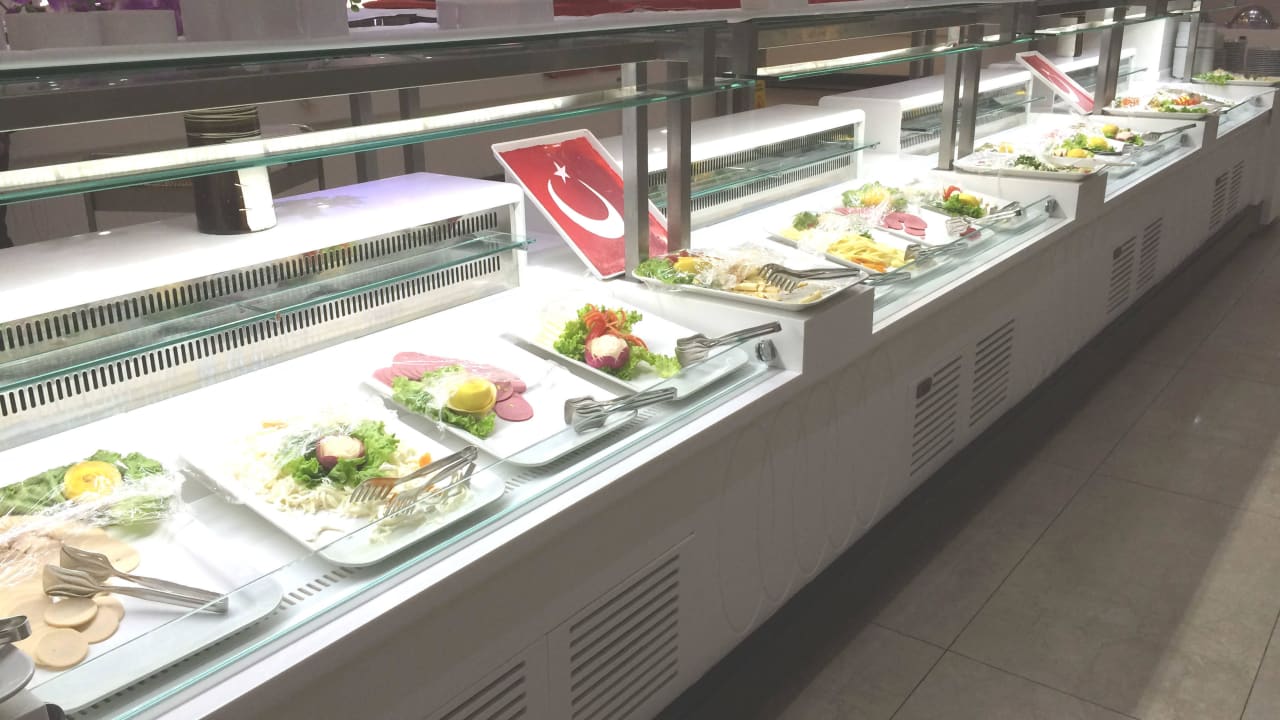 Wurst- und Käse im Überfluss (bis 10:30 Uhr) Hane Family Resort