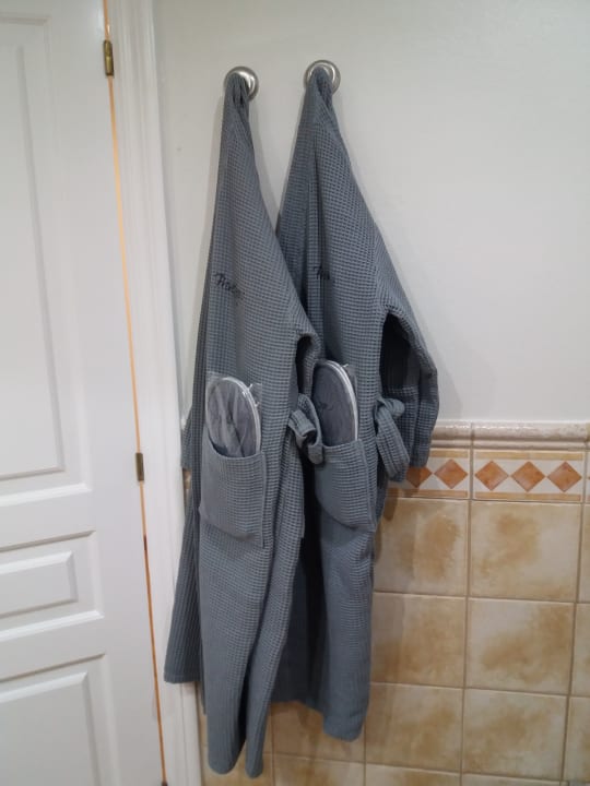 Bademantel und Hausschuhe H10 Playa Esmeralda - Adults only