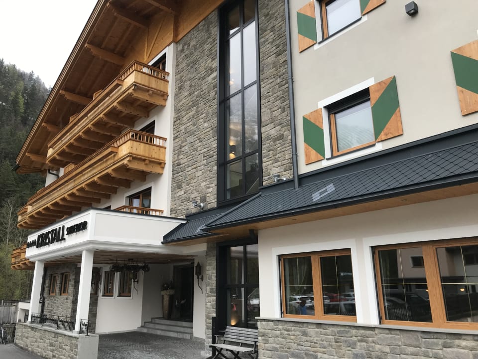 Außenansicht Verwöhnhotel Kristall