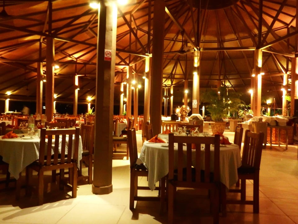 Mitte Embudu Village