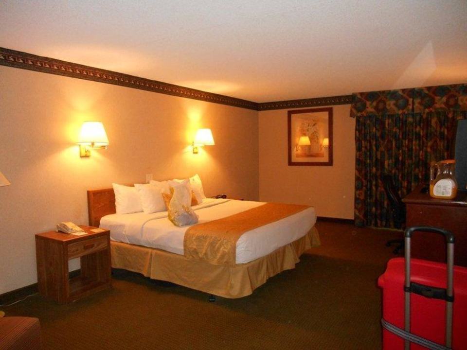 Bett Red Lion Hotel Farmington