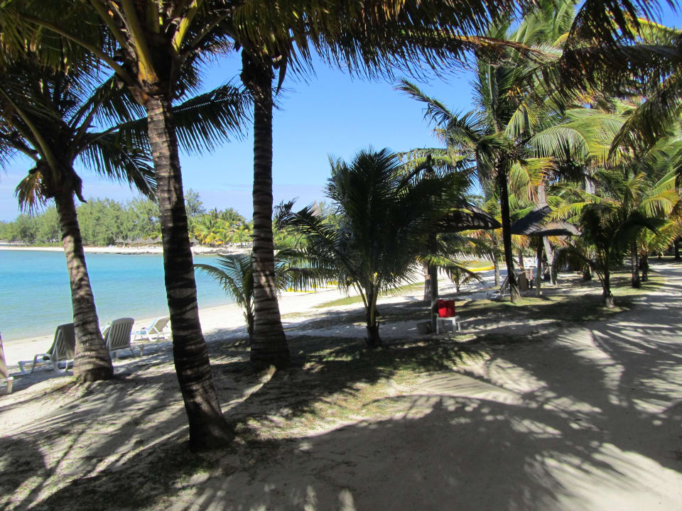 Weg zum Sirius Strand Shandrani Beachcomber Resort & Spa