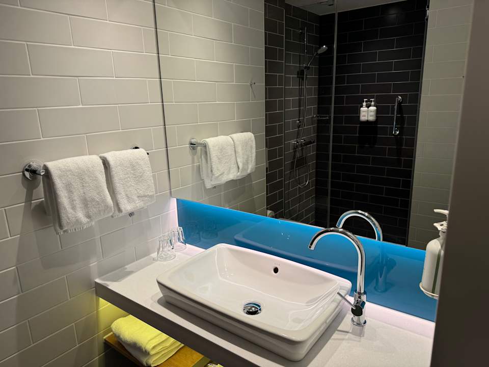 Zimmer Holiday Inn Express Düsseldorf - Hauptbahnhof by IHG