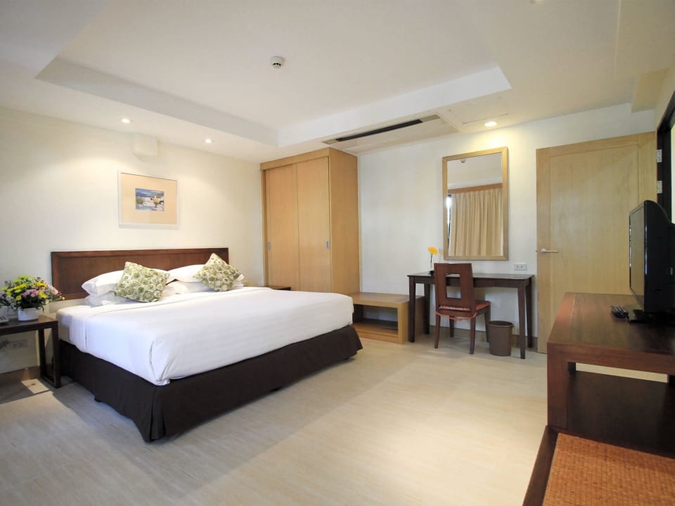 Cabana Suite Hotel Tropicana Pattaya