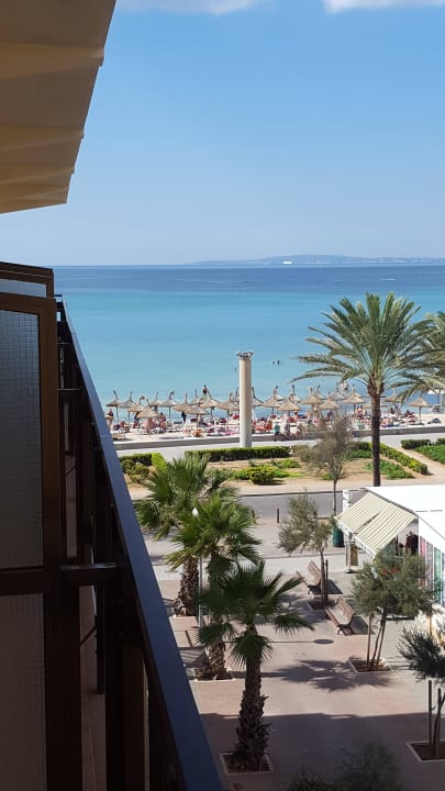 Seitlicher Blick zur Playa AYA Seahotel - Adults only