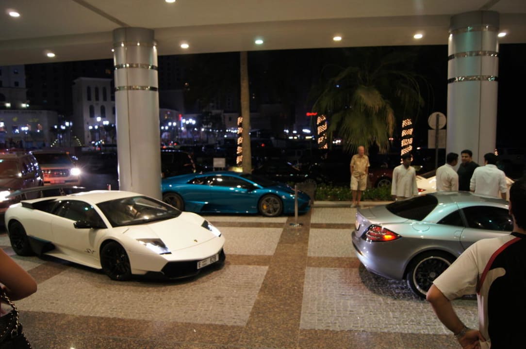 Hoteleingang Hilton Dubai Jumeirah