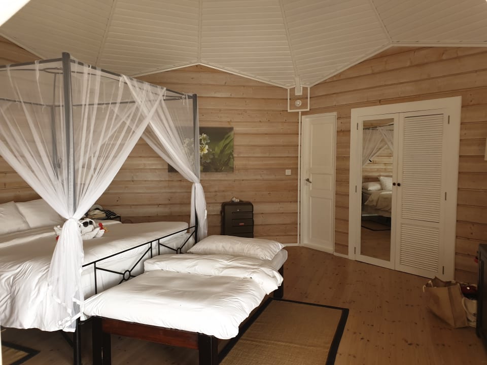 Zimmer Kuredu Island Resort & Spa