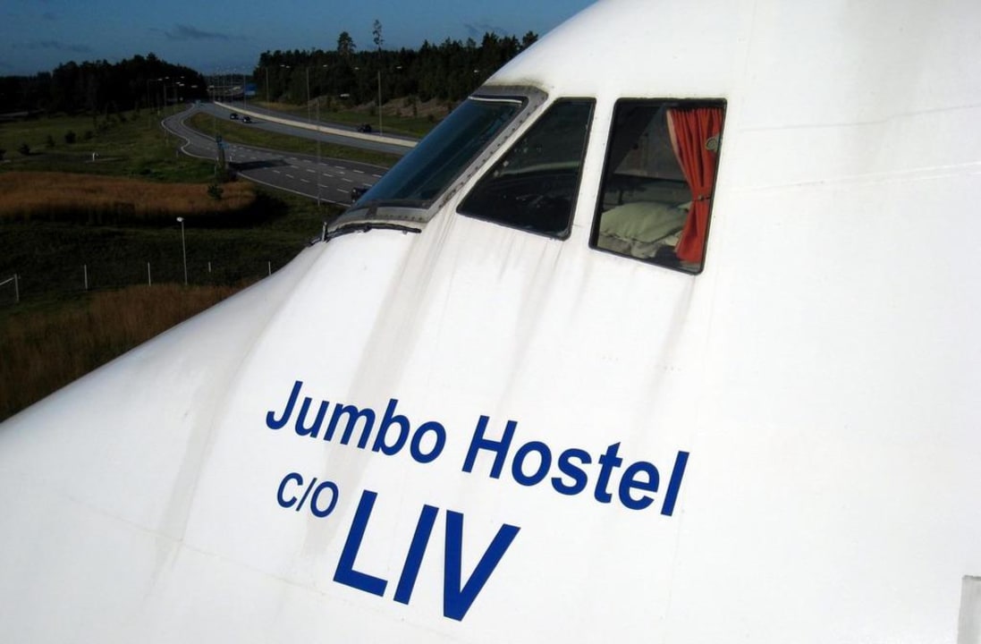 Cockpit Hostel Jumbo Stay