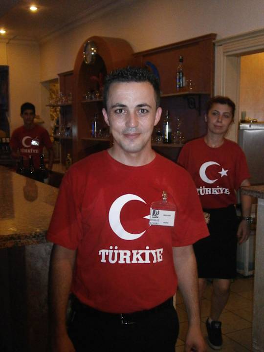 Kellner Oguz mit Topservice! Side Royal Paradise Hotel