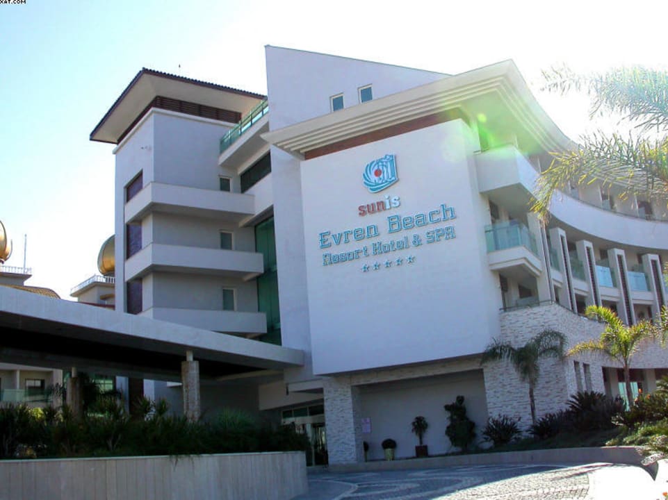 Frontansicht Sunis Evren Beach Resort Hotel & Spa