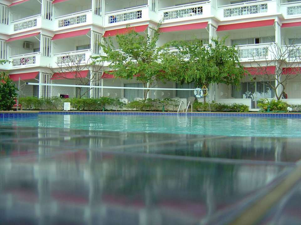 Poolblick Grand Decameron Montego Beach