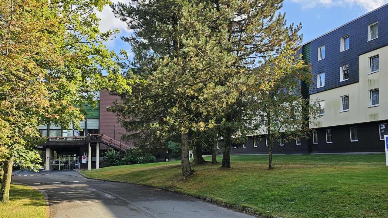 Außenansicht AHORN Waldhotel Altenberg