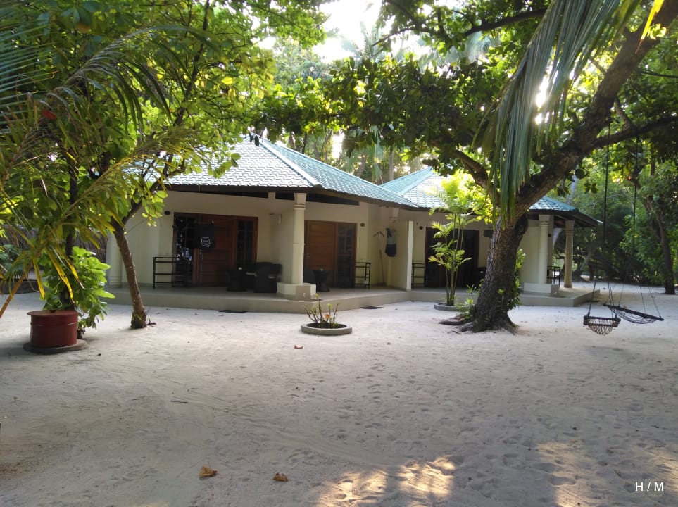 Zimmer Embudu Village