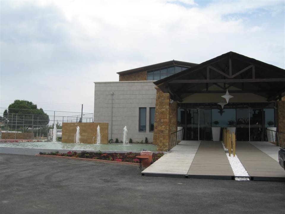Eingang Istion Club & Spa