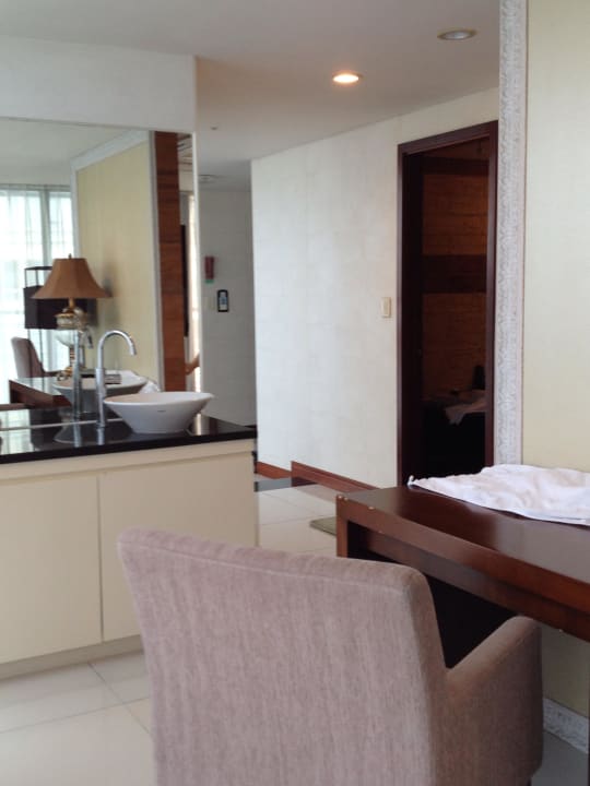 Wohnbereich Executive Suite Sunset Business Hotel