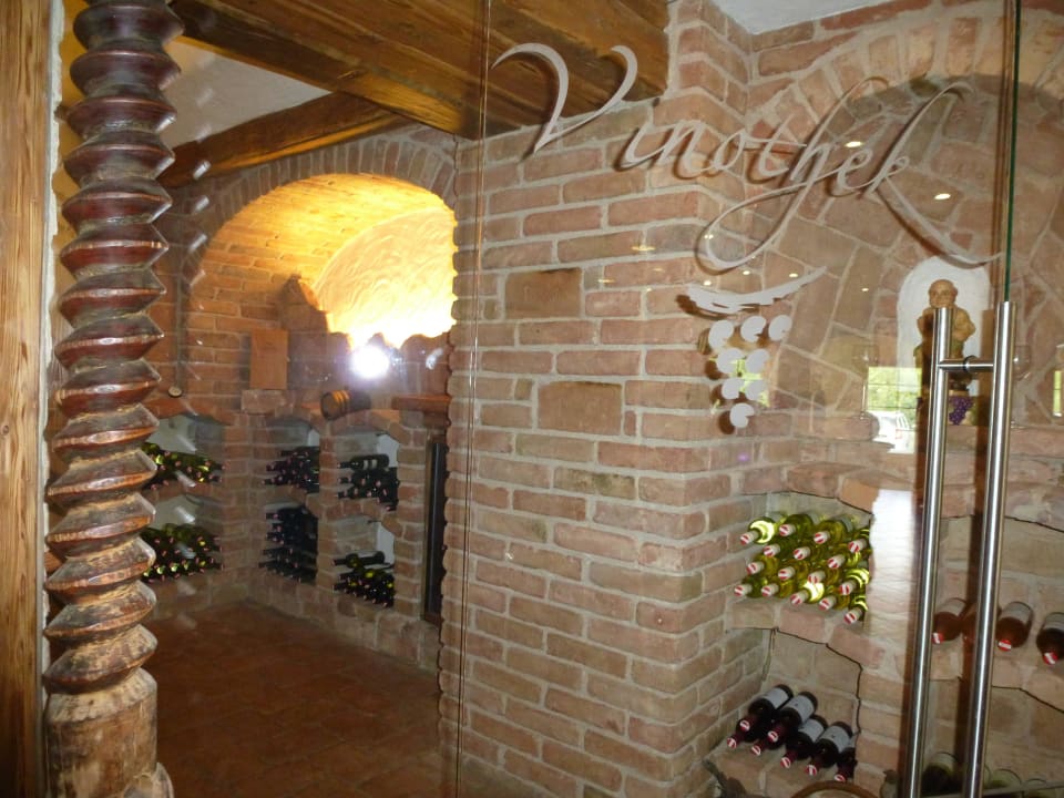 Edle Vinothek Landgasthof Zur Schubertlinde