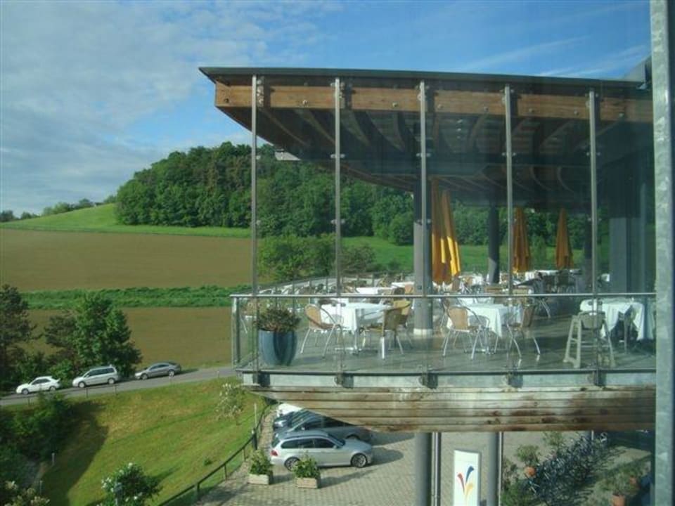 Blick auf die Restaurantterrasse Das Sonnreich Thermenhotel Loipersdorf