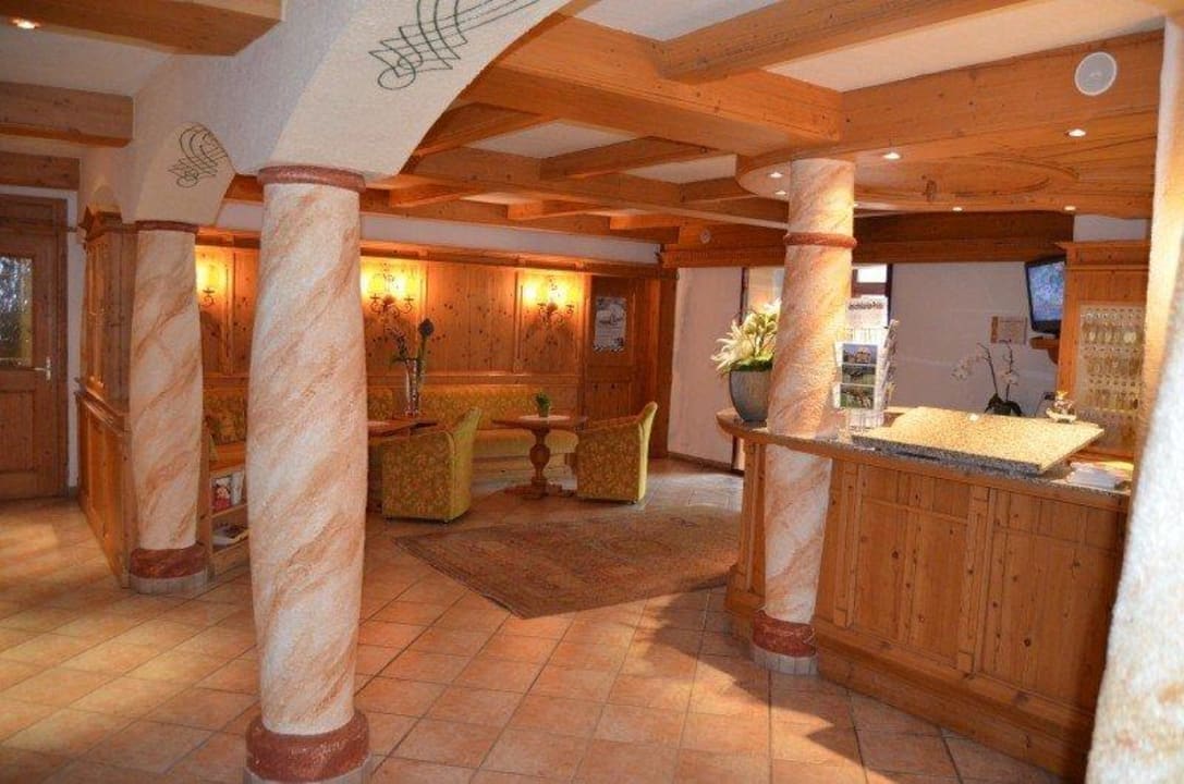 Rezeption ALPHAtauern Health Resort - ADULTS ONLY 15+