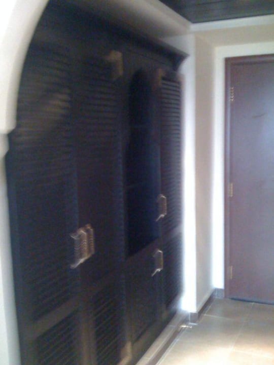 Armario de la habitación Pickalbatros Palace Resort