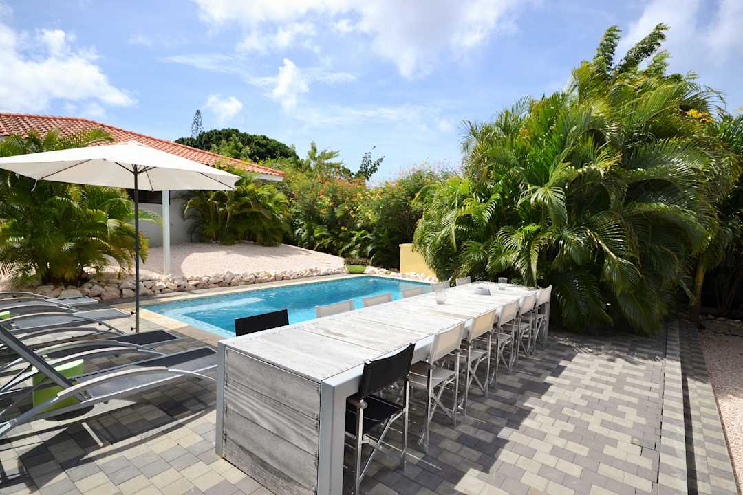 Pool Lizomo Residences