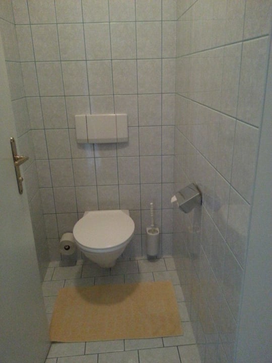 Extra WC Zimmer 320 Hotel die Hindenburg