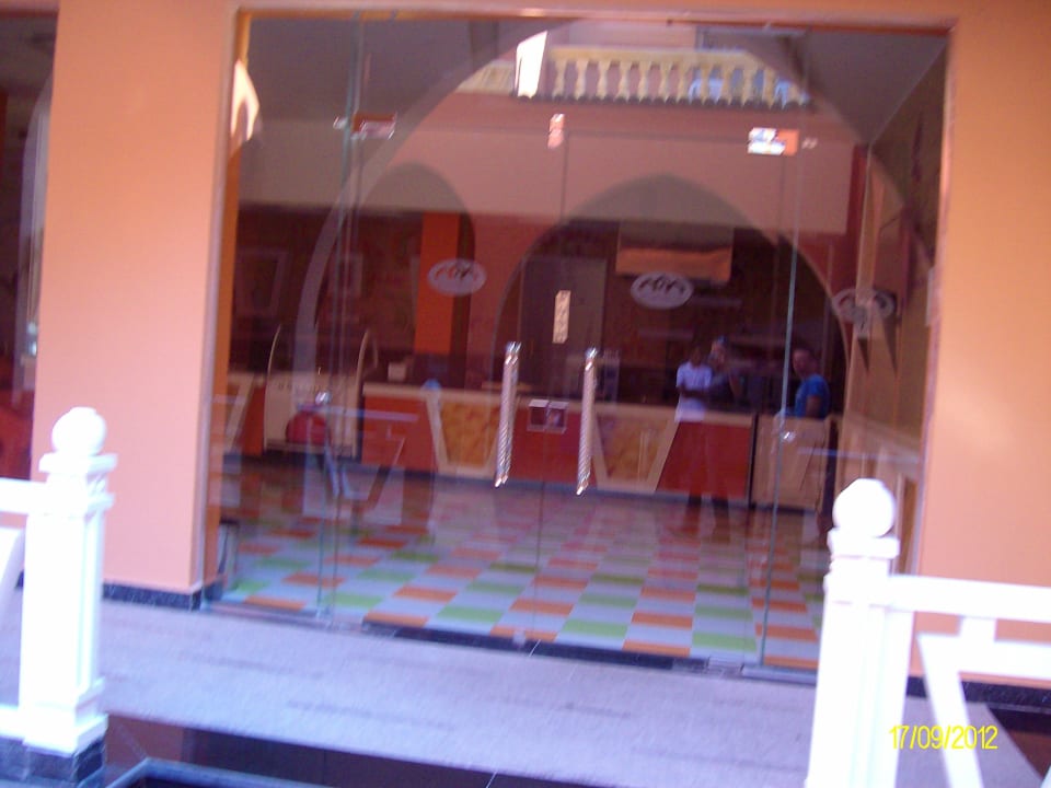 Eincafe Pickalbatros Alf Leila Wa Leila Resort - Neverland Hurghada