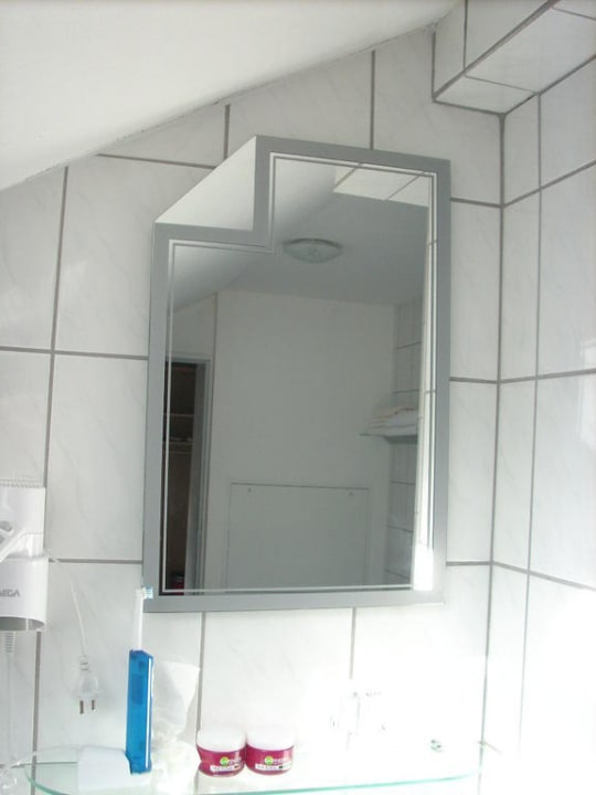 Spiegel ohne Licht Hotel Biedermeier