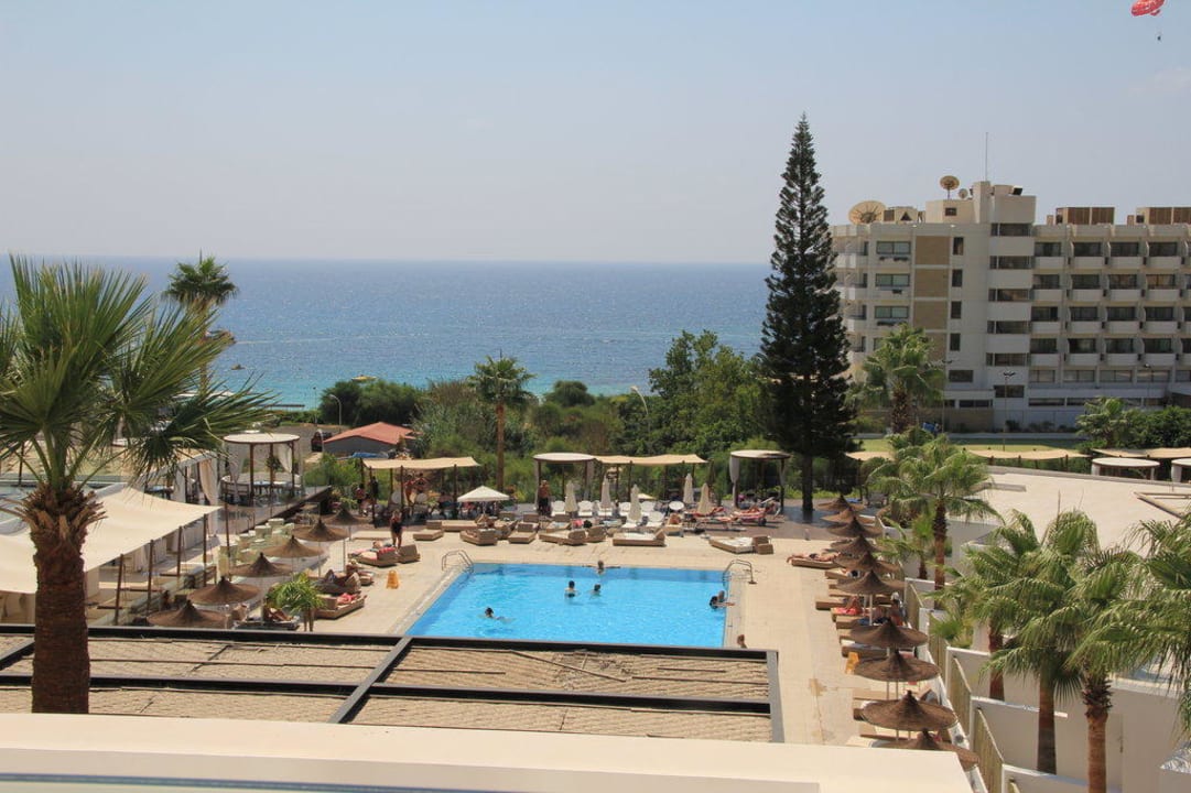 Von der Terrasse aus Napa Mermaid Hotel & Suites