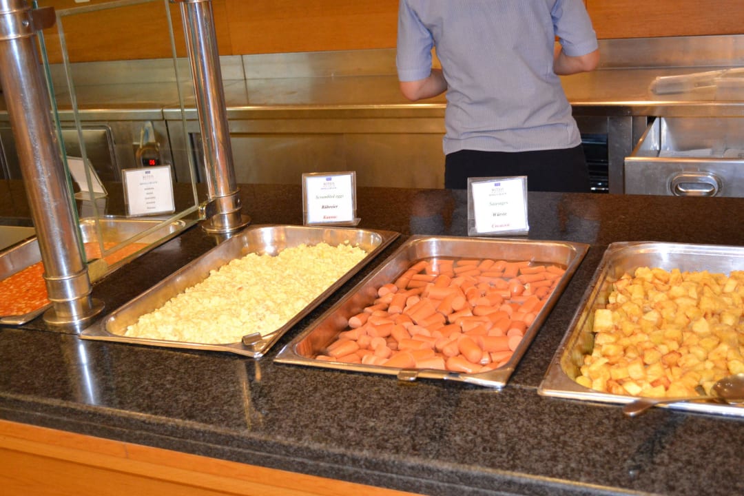 Warmes Frühstücksbüffet  Mitsis Selection Rinela