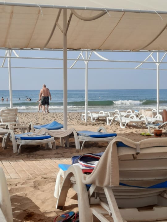 Strand Luna Blanca Resort & Spa