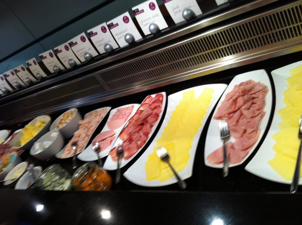 Frühstücksbüffet AMERON Köln Hotel Regent