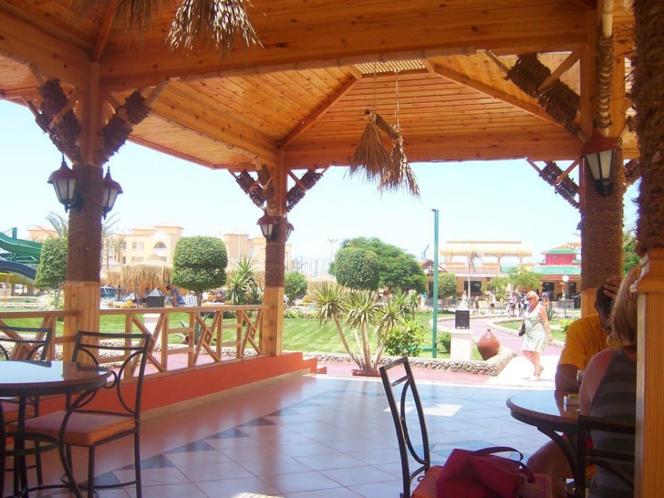 Ausenbereich des restaurant Pickalbatros Aqua Park Resort - Hurghada
