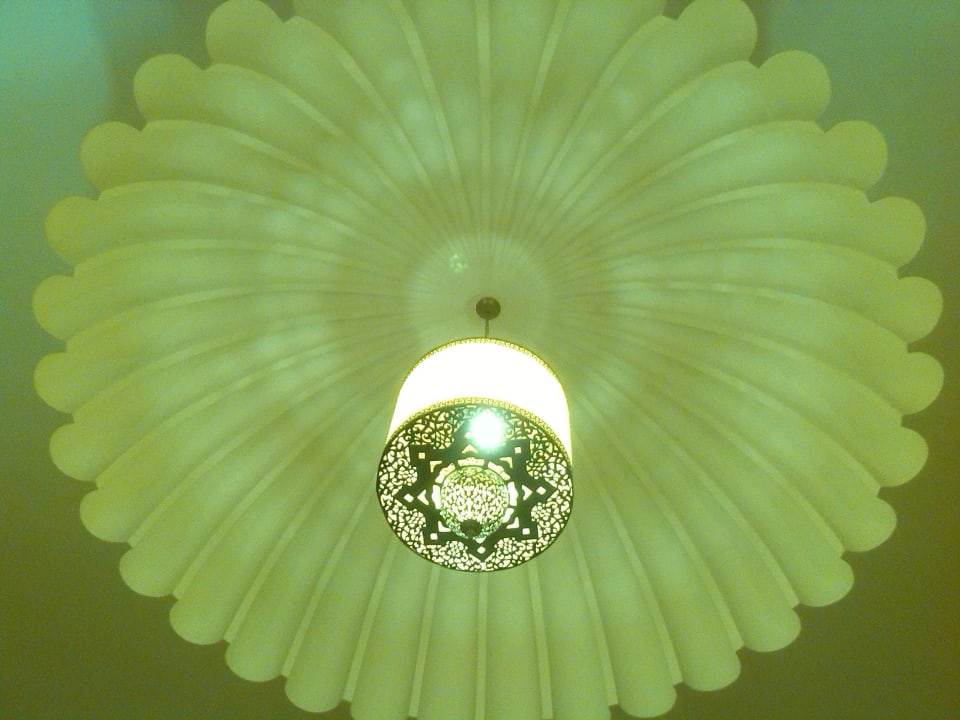 Deckenlampe in unserer Suite Hotel Riad Bahia Salam