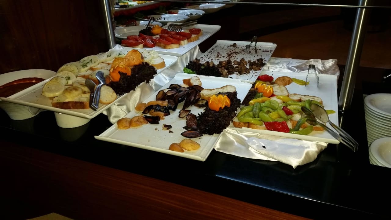 Tolles Büffet Seaden Sea World Resort & Spa