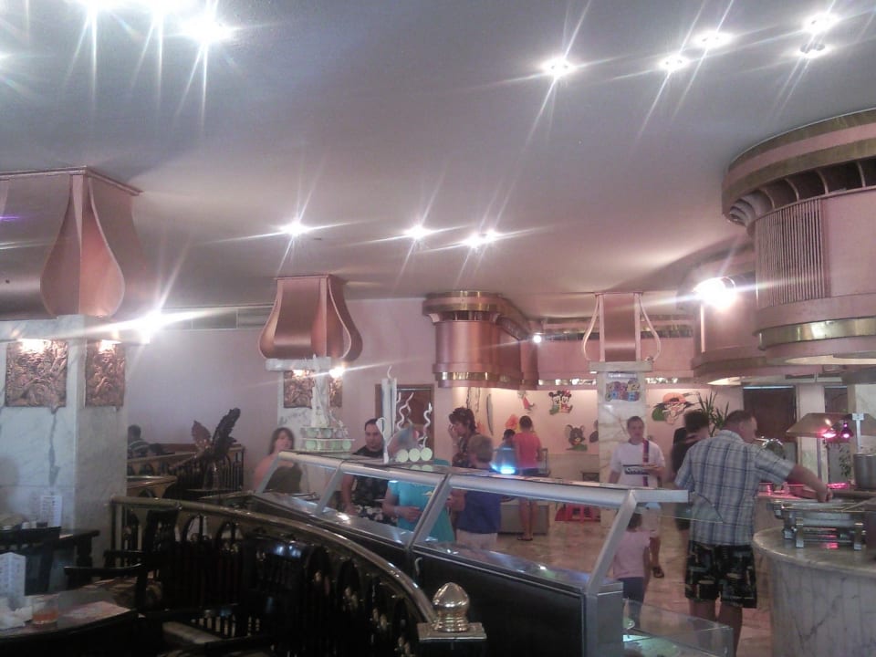 Büffet Aladdin Beach Resort