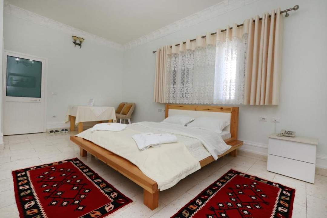 Zimmer Hotel Familja